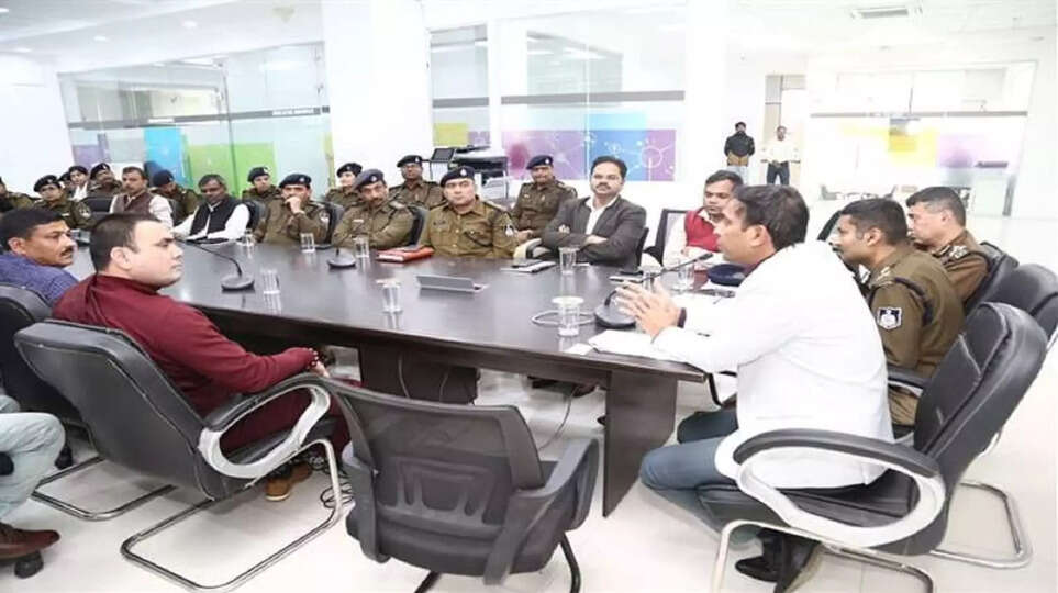 MP की राजधानी भोपाल में लाउडस्पीकर को लेकर Collector Ashish Singh ने दिए सख़्त निर्देश