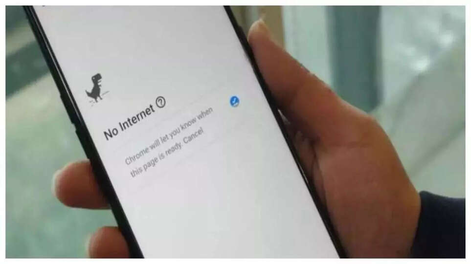 मणिपुर में कुछ क्षेत्रों को छोड़कर मोबाइल इंटरनेट सेवा पर लगा प्रतिबंध 13 नवंबर तक बढ़ाया गया