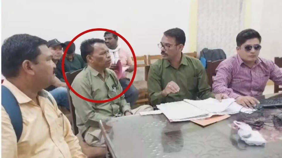 जबलपुर लोकायुक्त की बड़ी कार्रवाई: नैनपुर नगर पालिका CMO ₹15000 की रिश्वत लेते गिरफ्तार