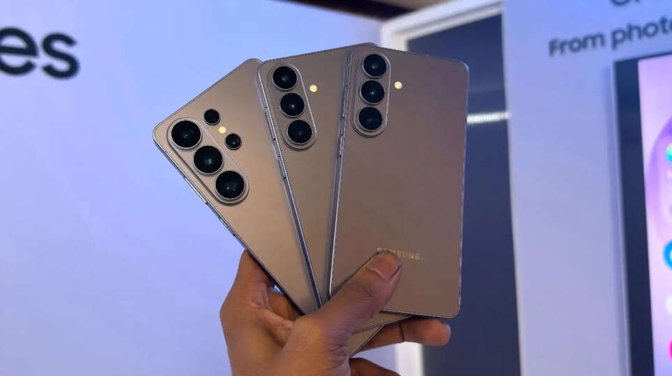 Samsung Galaxy S26 Launch, Galaxy S26 Ultra Specs, Agentic AI features, 2nm Chipset Smartphone, Samsung S26 Price in India, Privacy Display Technology, Snapdragon 8 Elite Gen 5, Exynos 2600, Galaxy Unpacked 2026