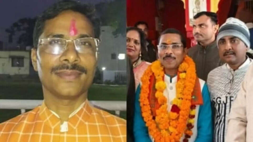 रीवा में हड़कंप: मनगवां विधायक नरेंद्र प्रजापति पर जानलेवा हमले की कोशिश, मंदिर परिसर में शराबियों ने की झूमा-झटकी!