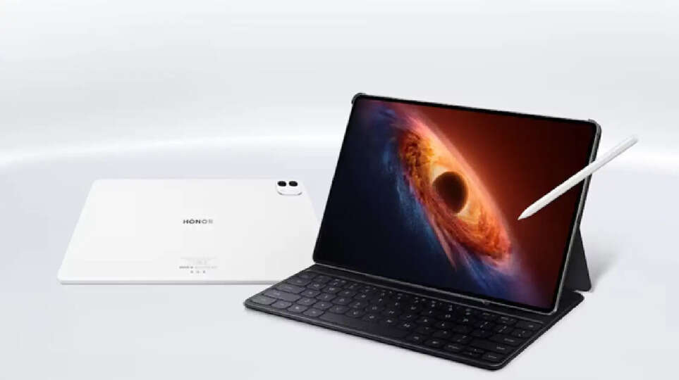 Honor MagicPad 4 Price in India, 10100mAh Battery Tablet, 165Hz OLED Tablet, Honor MagicOS 10 features, Best Premium Tablets 2026