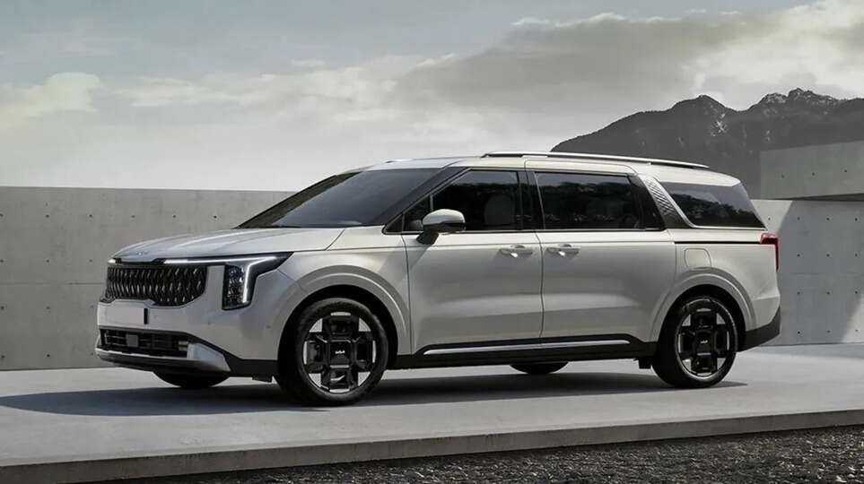New-Gen Kia Carnival