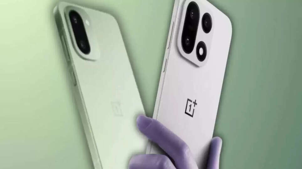 OnePlus 15R review, OnePlus 15R price in India, best gaming phone 2026, OnePlus 15R vs 15 Pro, OnePlus 15R camera test.